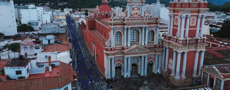 Ni la lluvia los frenó: más de 4 mil corredores hicieron vibrar la Medio Maratón New Balance