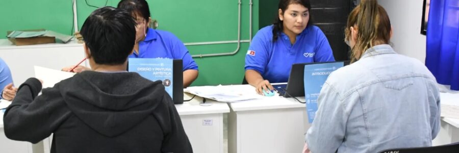 La Escuela de Emprendedores ya recibió a 7.000 salteños y aún quedan vacantes