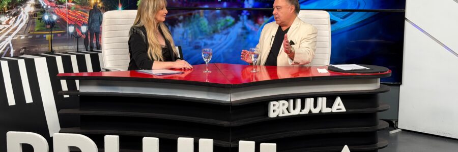 BRÚJULA CON LAURA CARTUCCIA