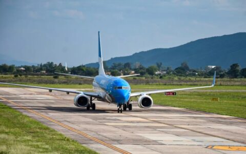 Salta consolida su conectividad aérea con la reanudación de los vuelos directos a Rosario