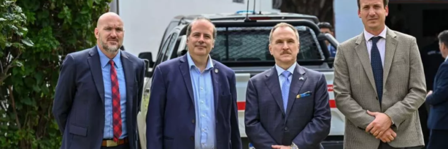 El Embajador de Estados Unidos visitó la base operativa del GOCNOA