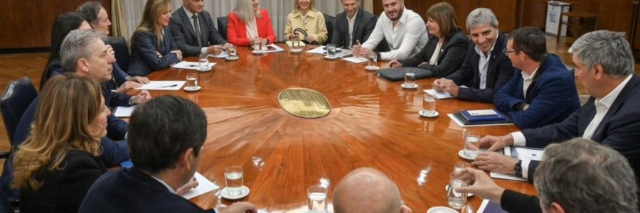 El Gobierno se reunió con senadores aliados con el objetivo de sumar apoyos para la reforma electoral