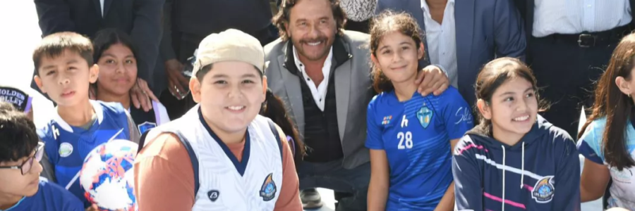 El gobernador Sáenz inauguró en Coronel Moldes un nuevo playón deportivo que integra a cuatro barrios