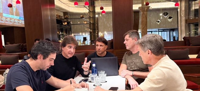 Dante Gebel, más cerca de ser candidato: otro problema para La Libertad Avanza