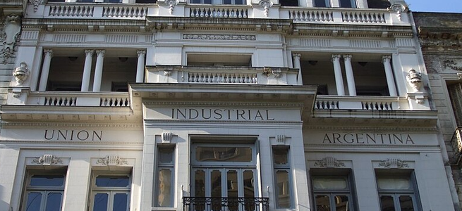 Reforma laboral: la Justicia aceptó a la UIA como parte de la causa y podrían sumarse otras cámaras