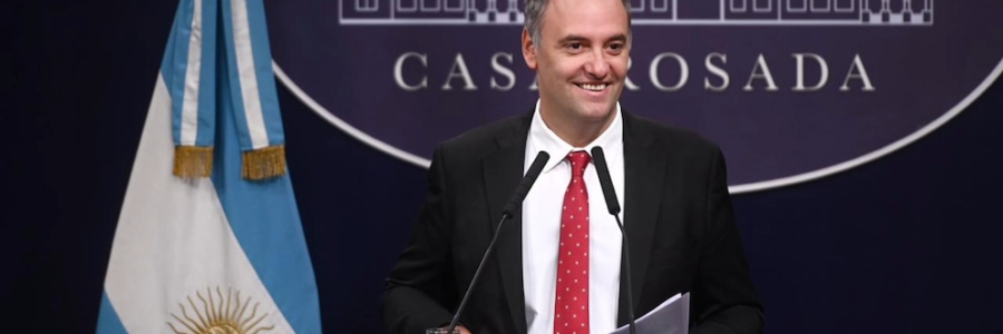 Adorni busca reactivar la gestión y convocó a una reunión de Gabinete mientras avanza la causa en su contra