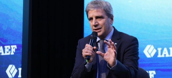 Luis Caputo confirmó que enviará al Congreso un nuevo proyecto de Inocencia Fiscal para los «dólares del colchón»