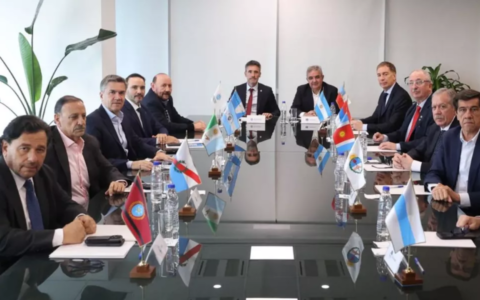 Asamblea del Norte Grande: Sáenz planteó soluciones urgentes para las rutas y el abastecimiento de gas