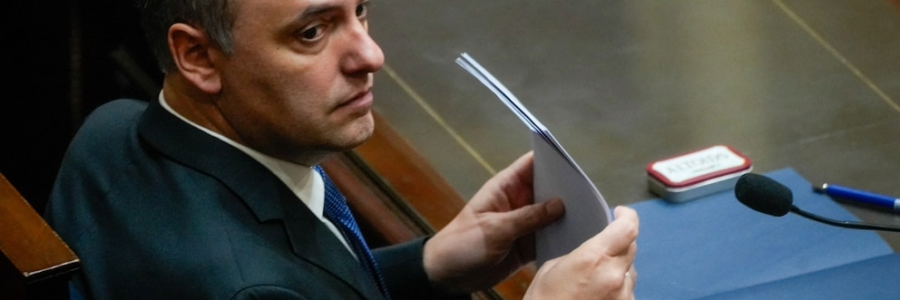 La declaración jurada de Adorni: dijo que ganó USD 300.000 con Bitcoin y modificó el patrimonio familiar desde 2020