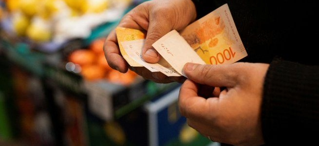La inflación de mayo se desaceleró al 2,1% y acumuló un alza de 33,2% en los últimos 12 meses