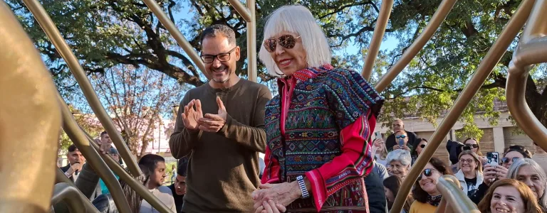 Marta Minujín eligió Salta y dejó una obra que ya pertenece a todos los salteños