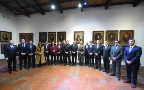 En Tucumán, Sáenz participó de la tradicional Vigilia Patria por el 210° aniversario de la Independencia Argentina