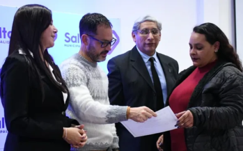 Más de 300 salteños recibieron sus certificados tras capacitarse en idiomas