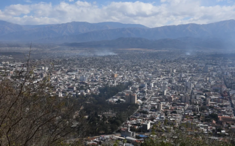 ¡Atención! Rige un alerta por incendios forestales en la ciudad