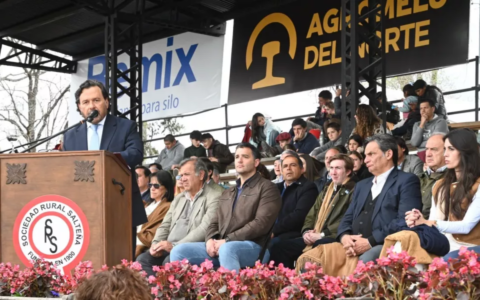 Sáenz defendió la producción en la Expo Rural y reclamó un federalismo real con igualdad de oportunidades para las provincias que producen