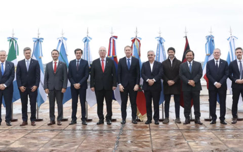 Sáenz y sus pares del Norte Grande reclamaron a Santilli por las asimetrías energéticas y falta de gas y abordaron el impacto de El Niño