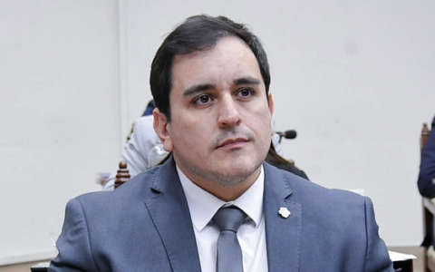 Piden campañas permanentes de prevención del suicidio en la ciudad de Salta