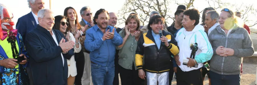 Salta homenajeó a Ricky Maravilla por su aporte a la cultura y música popular
