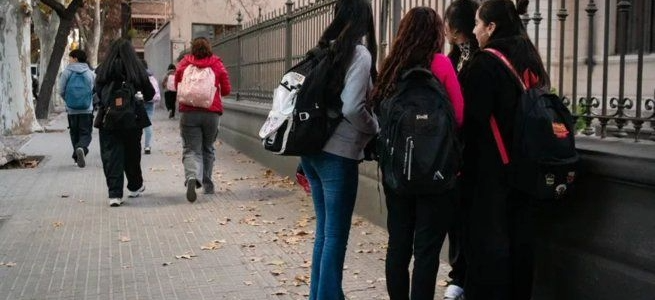 El Gobierno pondrá en marcha un plan de salud mental para adolescentes en las escuelas
