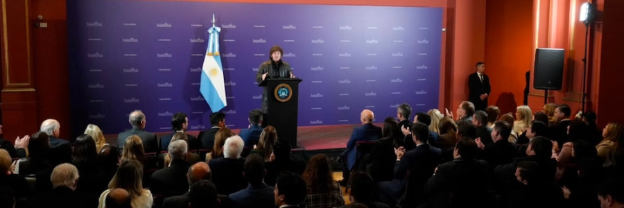 Javier Milei convocó a diputados y senadores de La Libertad Avanza a una nueva reunión el lunes en Casa Rosada