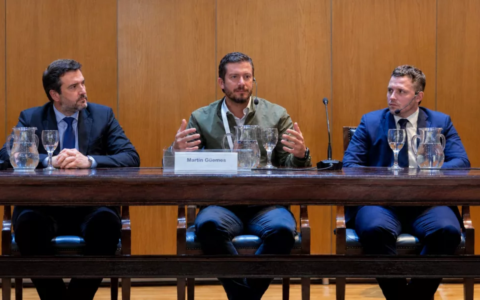 Salta presentó su gestión en inteligencia artificial en un encuentro internacional en la Universidad de Buenos Aires