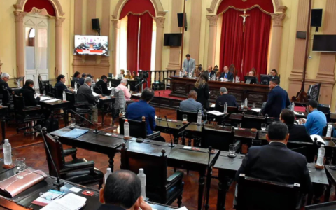 El Senado aprobó la reforma de la Carta Municipal de Salta y el proyecto pasó a Diputados