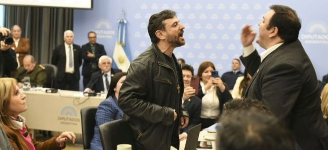 «Defensa de Soberanía Nacional»: el debate en Diputados terminó entre insultos y escándalo