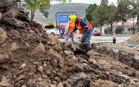 Orden y Seguridad: avanzan con la colocación de semáforos en 20 puntos de la ciudad