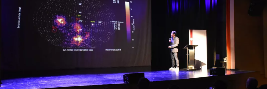 Más de 240 personas participaron de la charla del científico argentino de la NASA Diego Janches en Salta